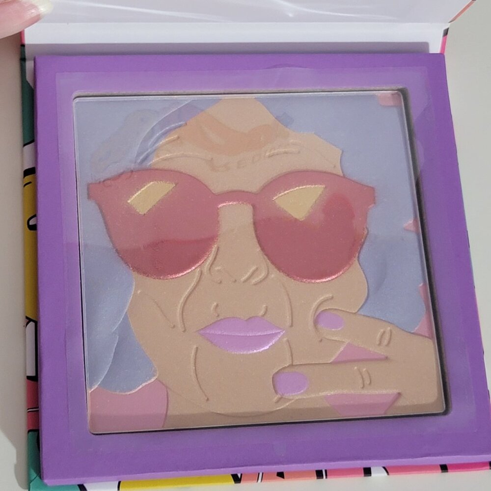 NEW Inc.redible BADDIE Got the gold rainbow highlighter NEW - Picture 2 of 10